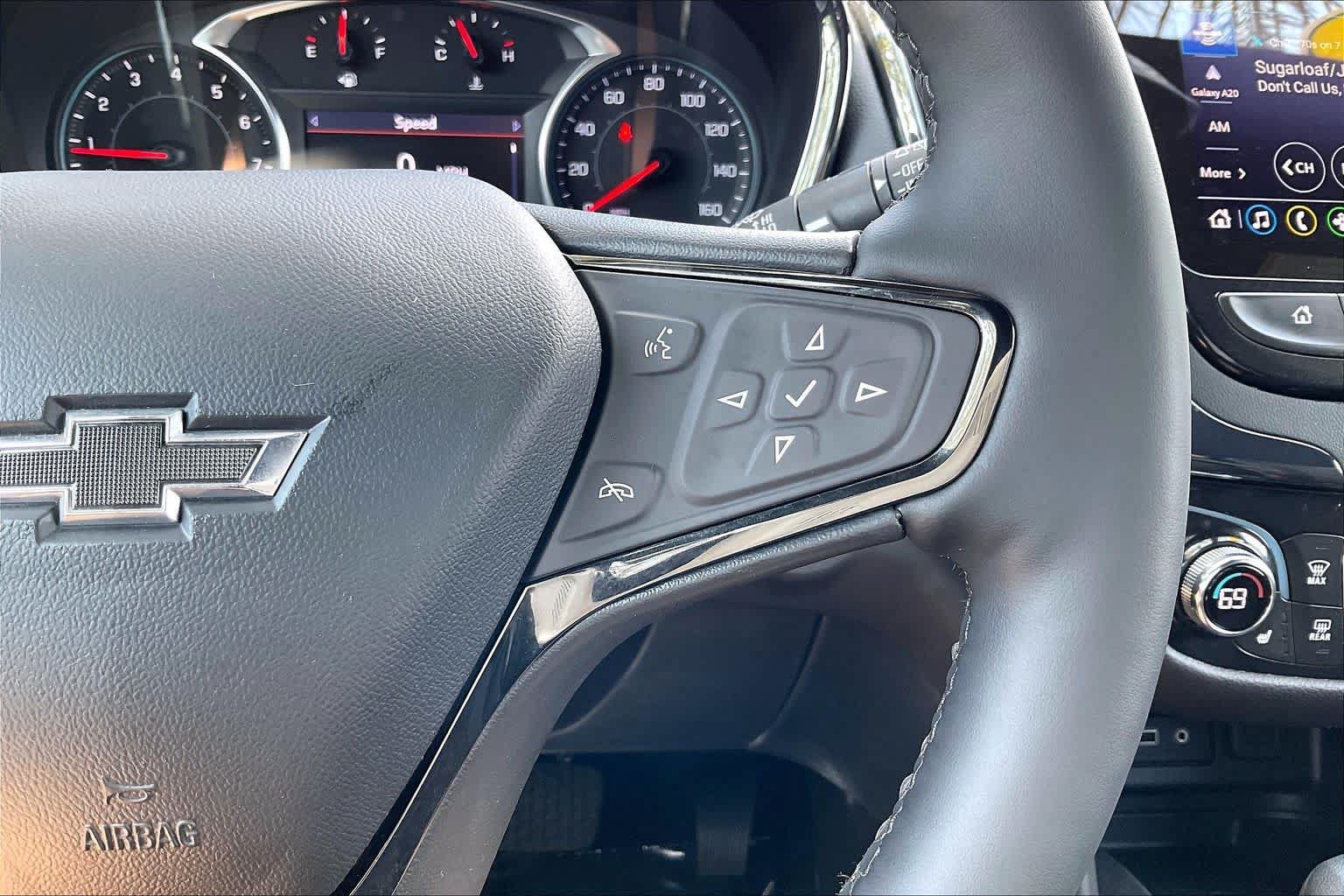 Used 2023 Chevrolet Equinox Premier w/ Redline Edition FWD image 19