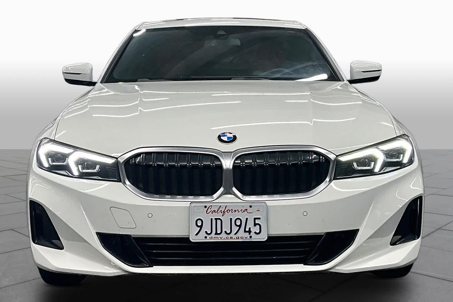Used 2024 BMW 330i Sedan w/ Convenience Package RWD image 3
