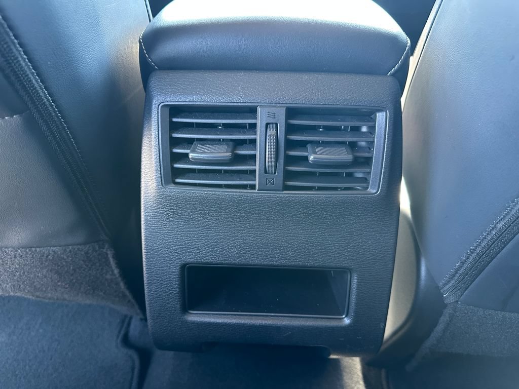 Used 2024 Mitsubishi Outlander SE AWD/4WD image 17