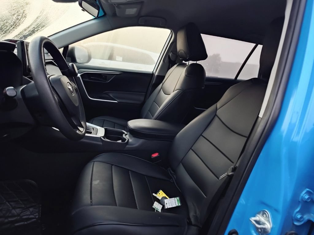 Used 2019 Toyota RAV4 LE w/ All Weather Liner Package AWD/4WD image 8