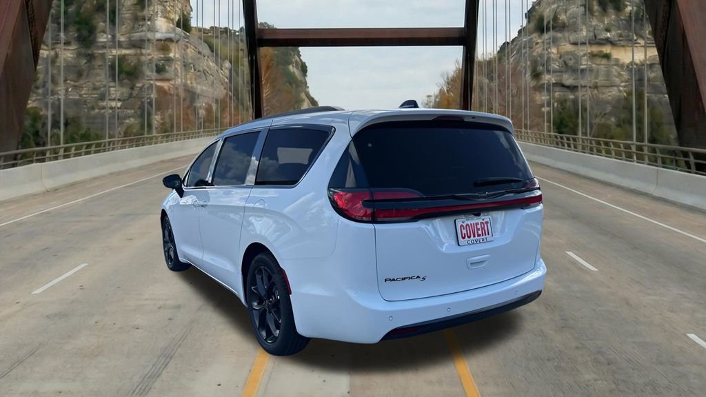 New 2026 Chrysler Pacifica Select w/ S Appearance Package FWD image 8