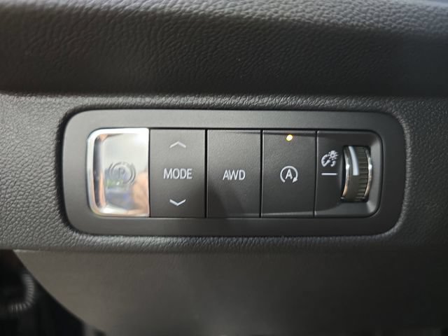 New 2026 Chevrolet Traverse Z71 w/ Enhanced Driving Package AWD/4WD image 28