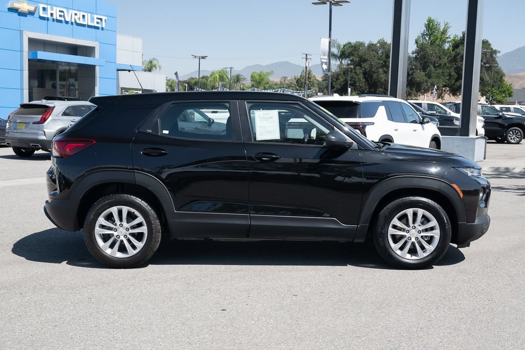 Used 2021 Chevrolet TrailBlazer LS FWD image 3