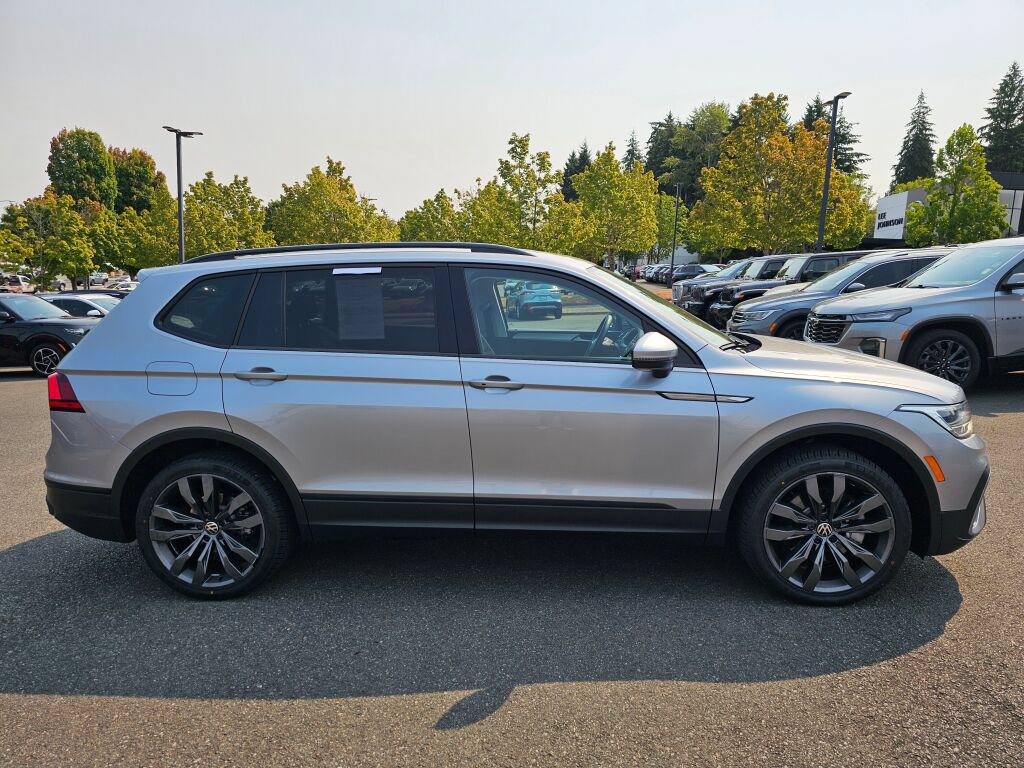 Used 2024 Volkswagen Tiguan S AWD/4WD image 4