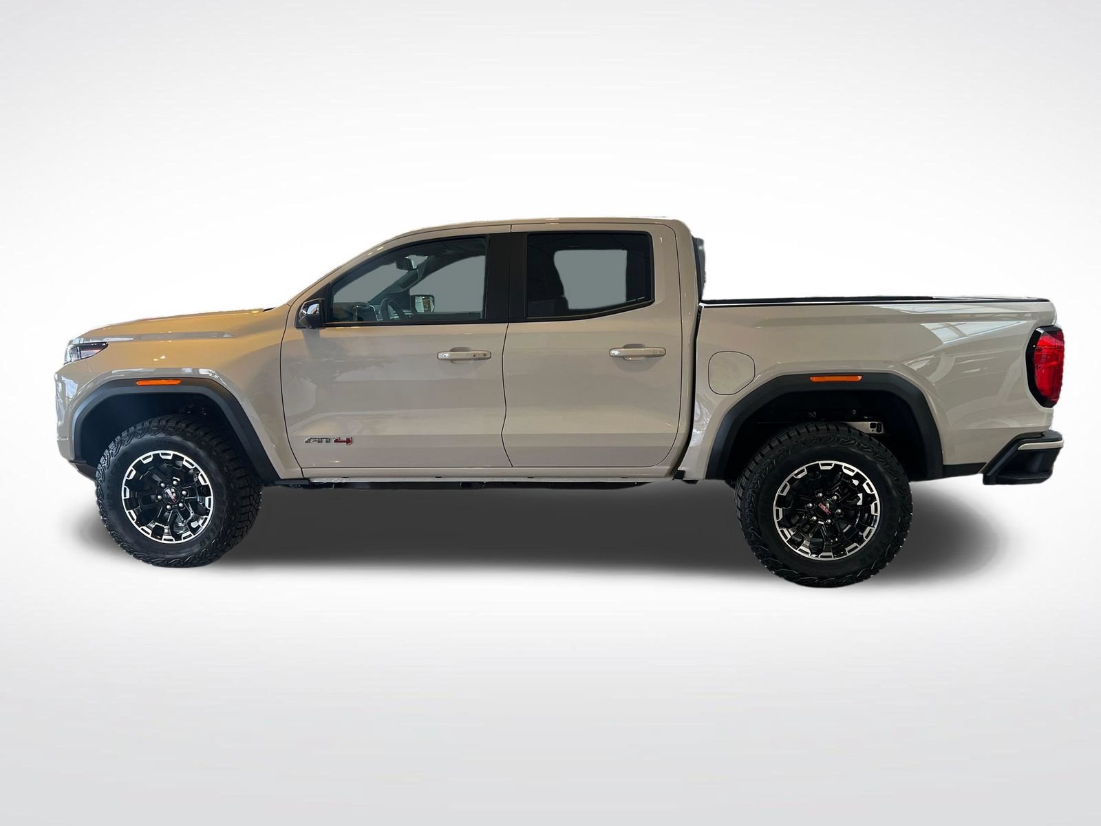 New 2026 GMC Canyon AT4 w/ Technology Plus Package AWD/4WD image 6