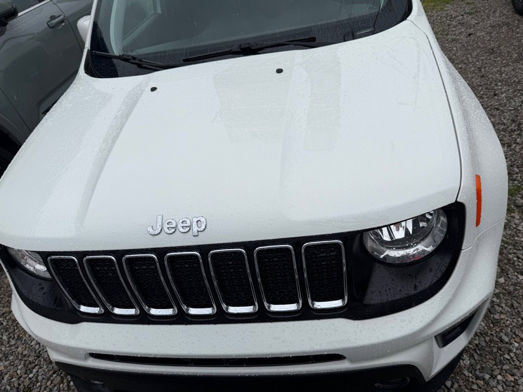 Used 2021 Jeep Renegade Latitude image 1