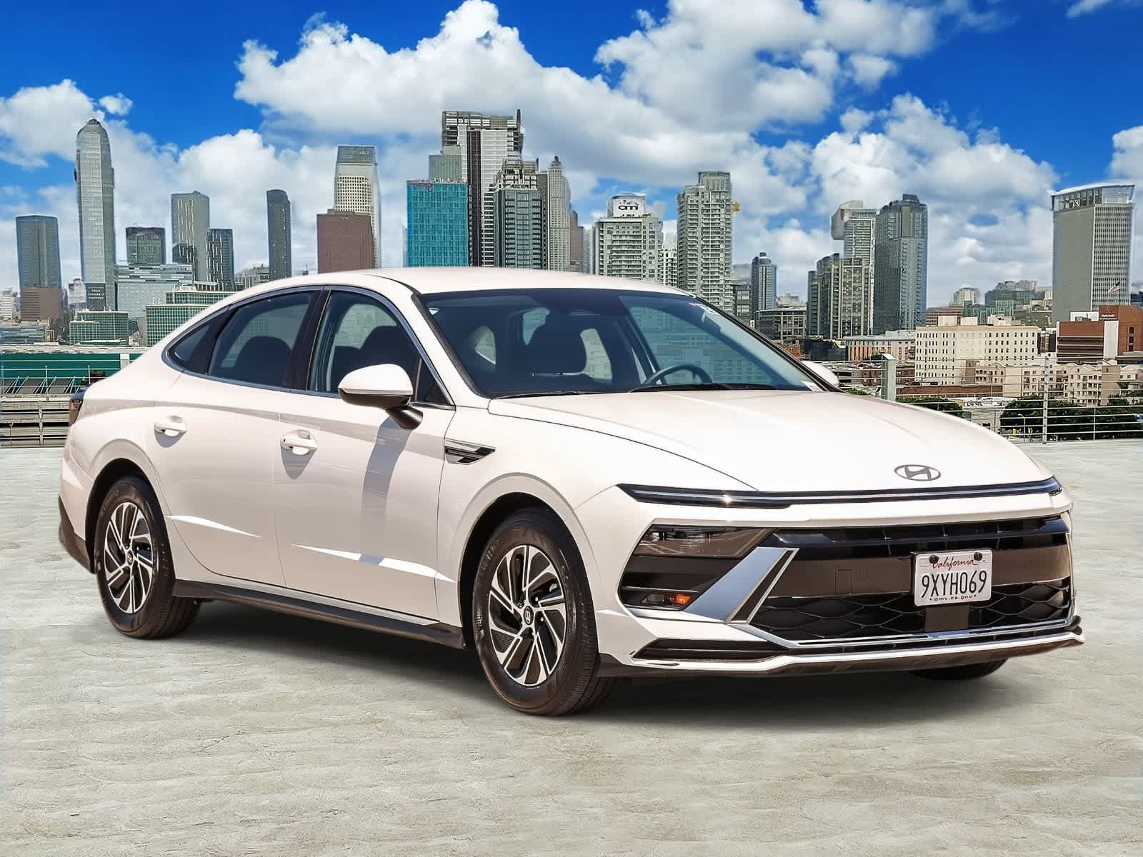 Used 2026 Hyundai Sonata Blue FWD image 3