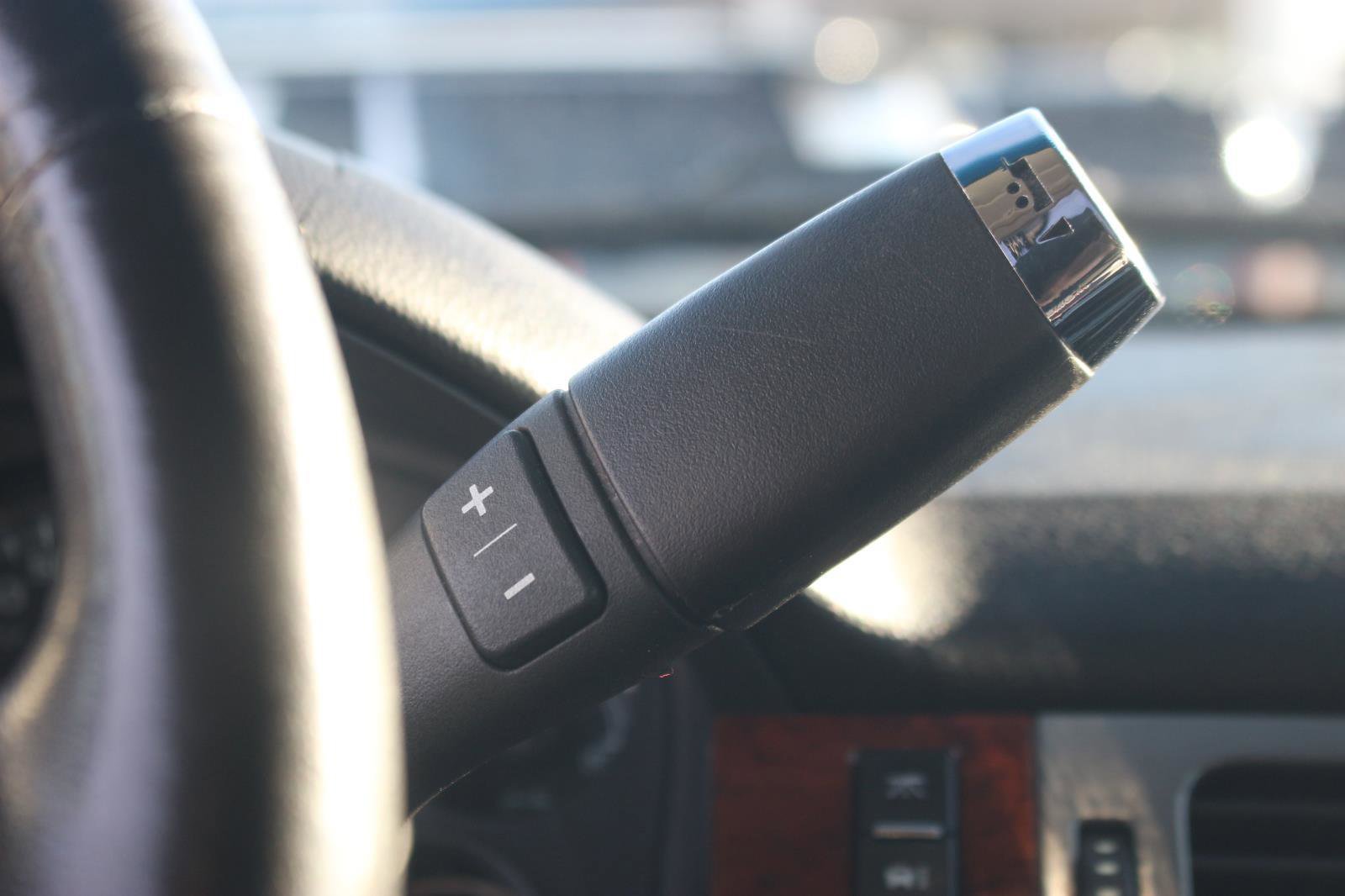 Used 2012 Chevrolet Suburban LTZ image 30