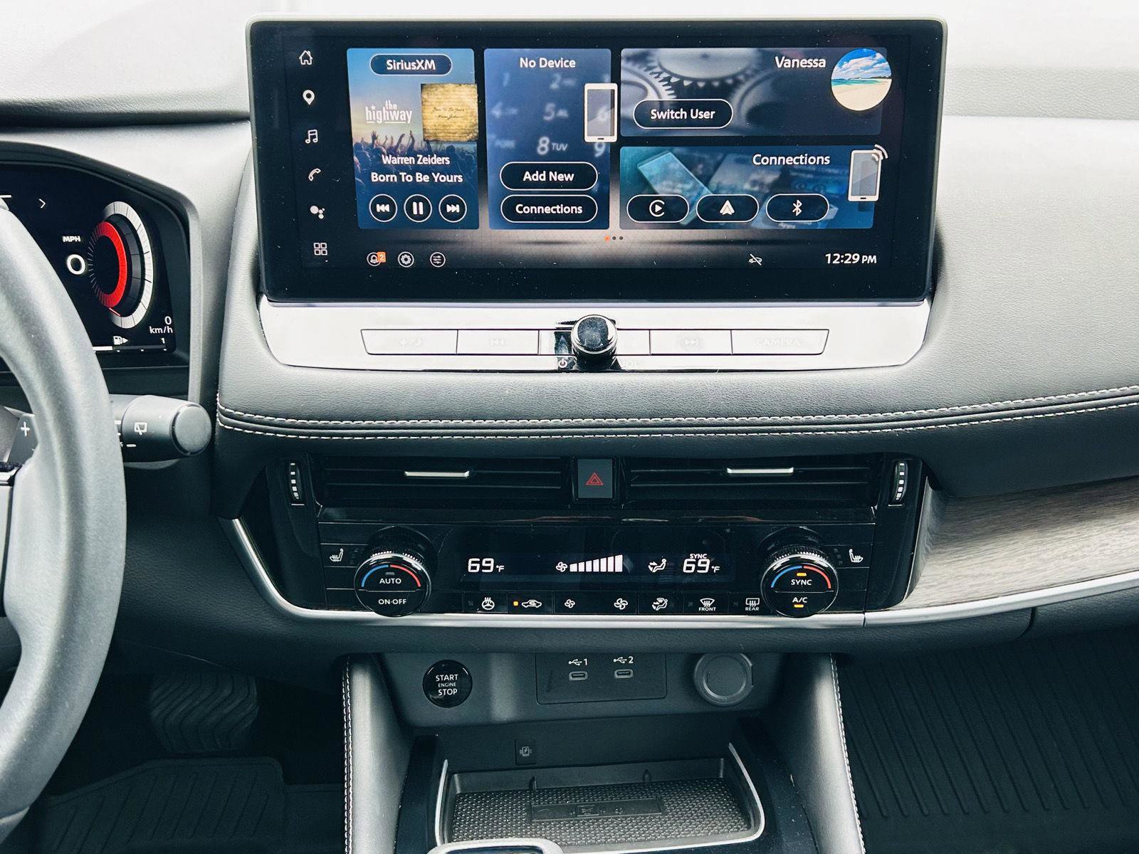 Used 2024 Nissan Rogue Platinum image 22