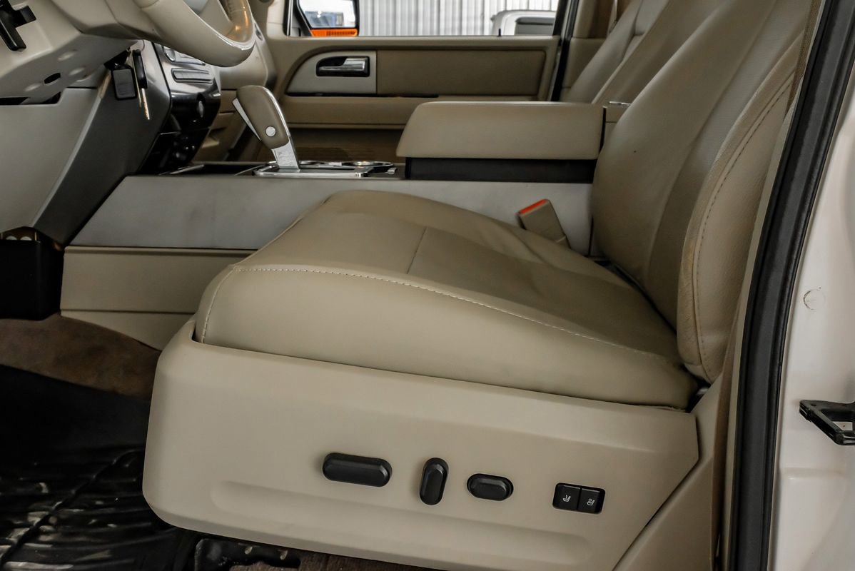 Used 2014 Ford Expedition EL Limited w/ Equipment Group 301A AWD/4WD image 29