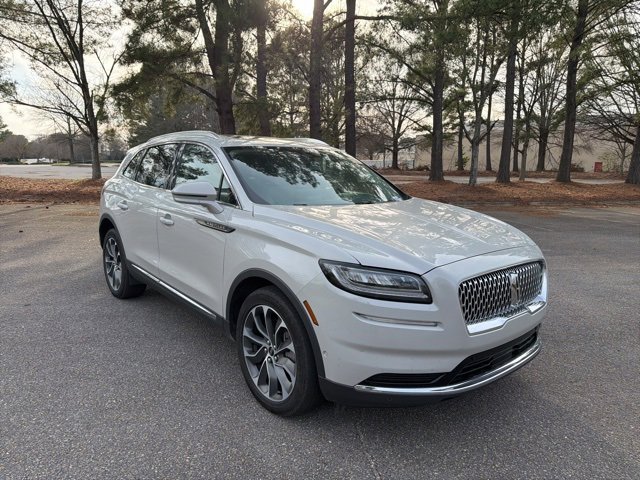 Used 2023 Lincoln Nautilus Reserve w/ Equipment Group 201A image 4