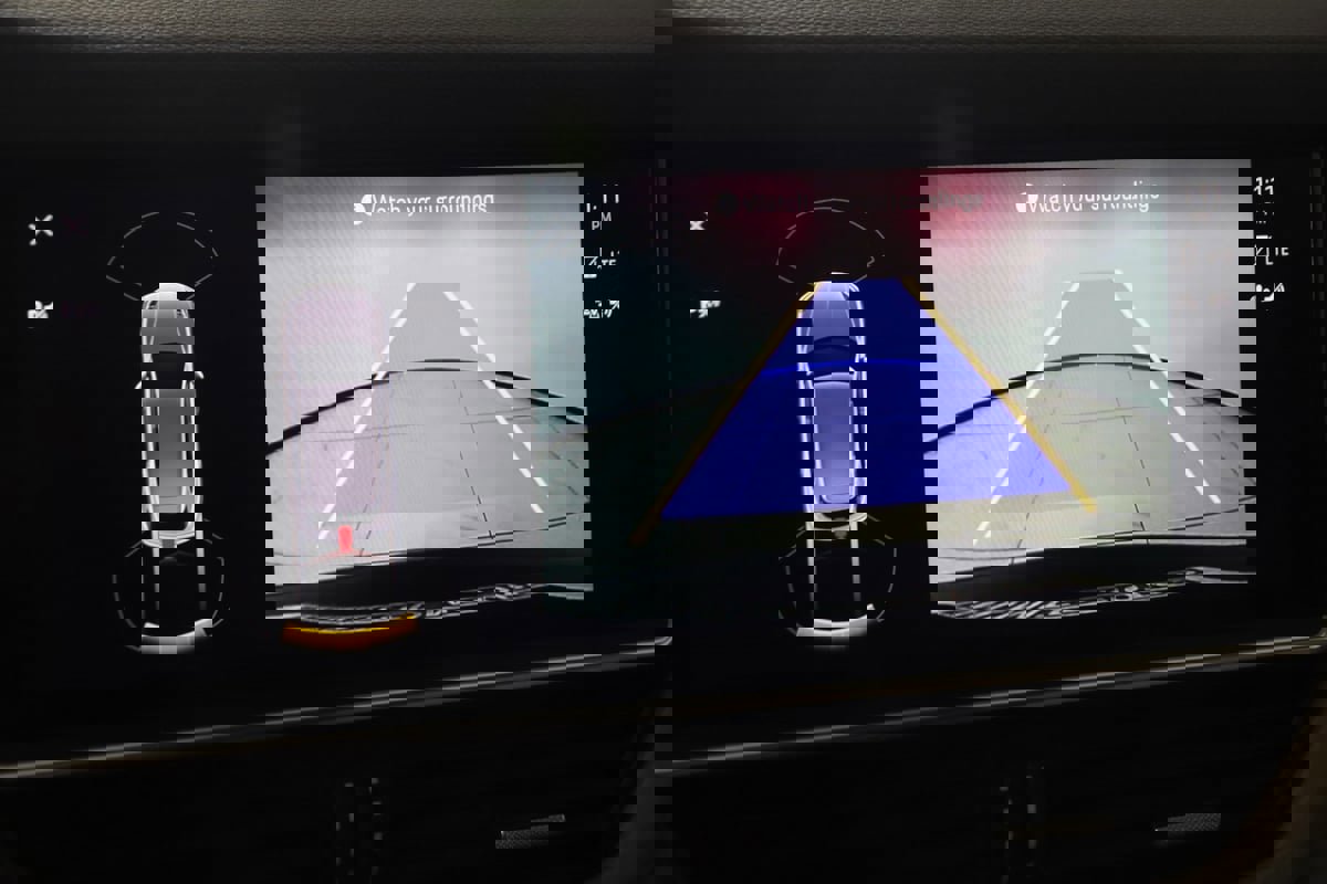 Used 2022 Porsche Cayenne Platinum Edition w/ Premium Package Plus image 20