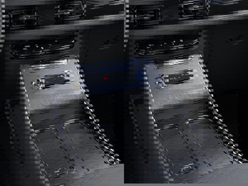 New 2025 Lincoln Aviator AWD w/ Jet Appearance Package image 15