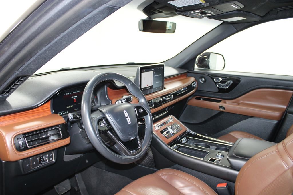Used 2022 Lincoln Aviator Reserve w/ Equipment Group 201A AWD/4WD image 23