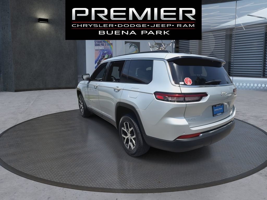 Used 2024 Jeep Grand Cherokee L Limited w/ Luxury Tech Group II AWD/4WD image 6