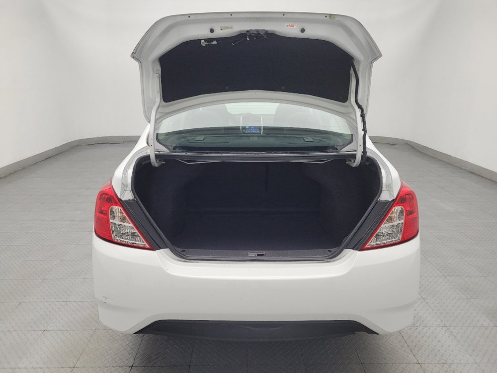 Used 2019 Nissan Versa SV FWD image 29