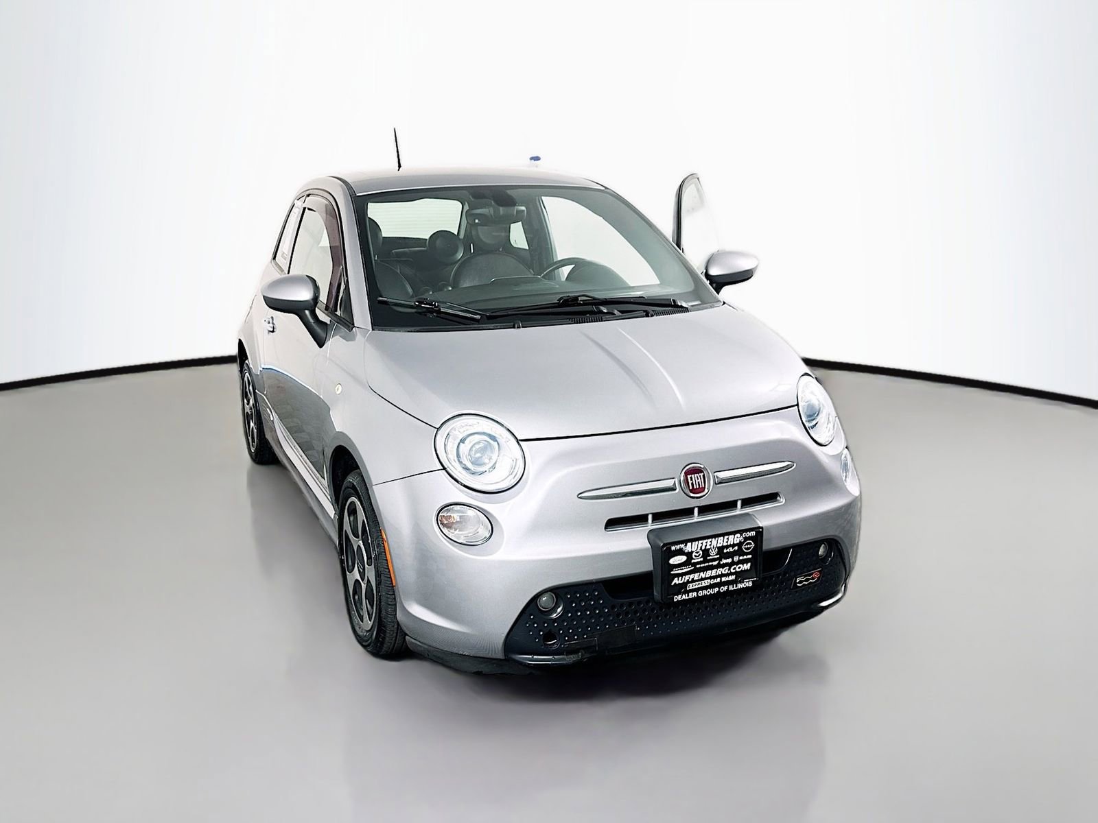 Used 2017 FIAT 500 e FWD video 1