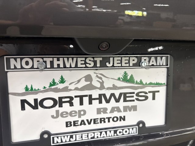 New 2025 Jeep Grand Cherokee Laredo X w/ Luxury Tech Group I image 21