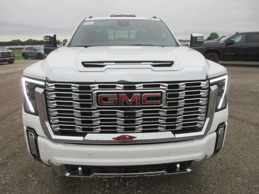 New 2026 GMC Sierra 2500 Denali w/ Denali Reserve Package AWD/4WD image 12
