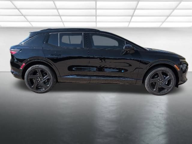 New 2026 Chevrolet Equinox EV RS FWD image 33