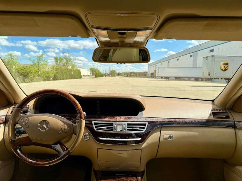 Used 2011 Mercedes-Benz S 550 4MATIC image 19