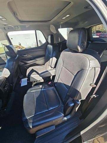 Used 2018 Chevrolet Traverse Premier image 10