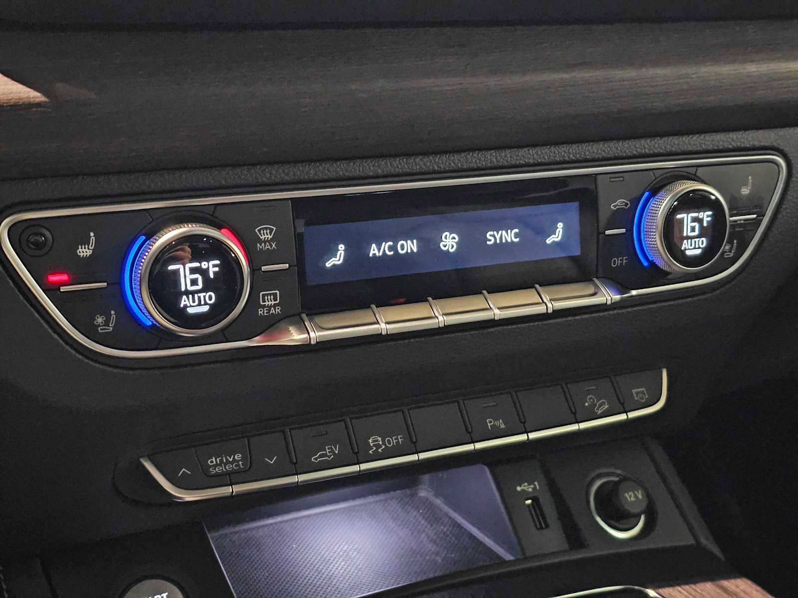 Used 2022 Audi Q5 e Premium Plus w/ Premium Plus Package image 31