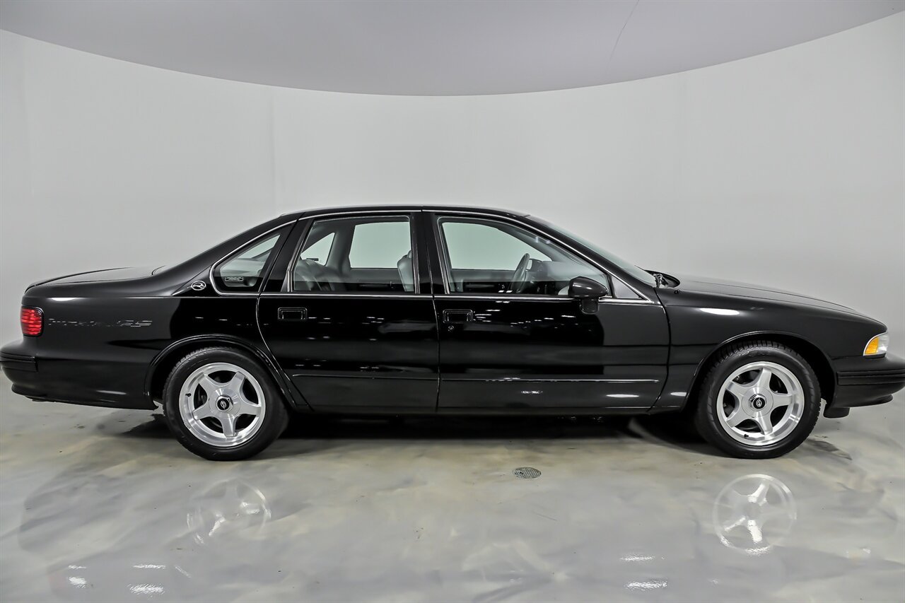 Used 1994 Chevrolet Impala SS RWD image 10