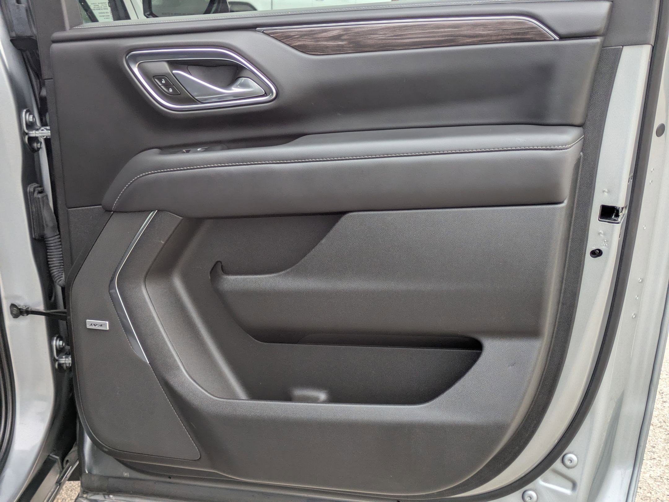 Certified 2024 Chevrolet Suburban Z71 w/ Luxury Package image 26