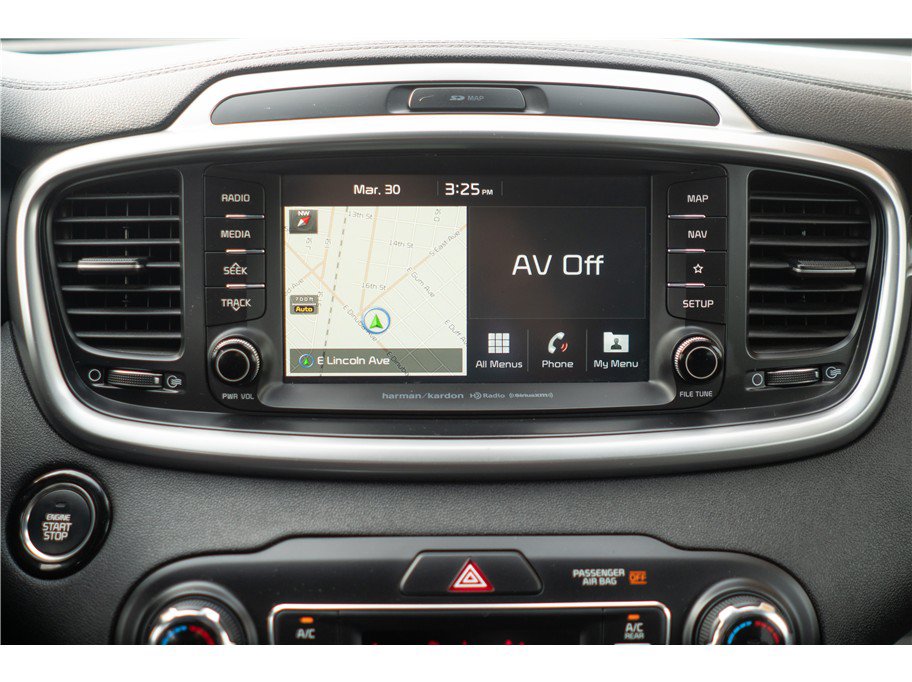 Used 2019 Kia Sorento SX FWD image 11