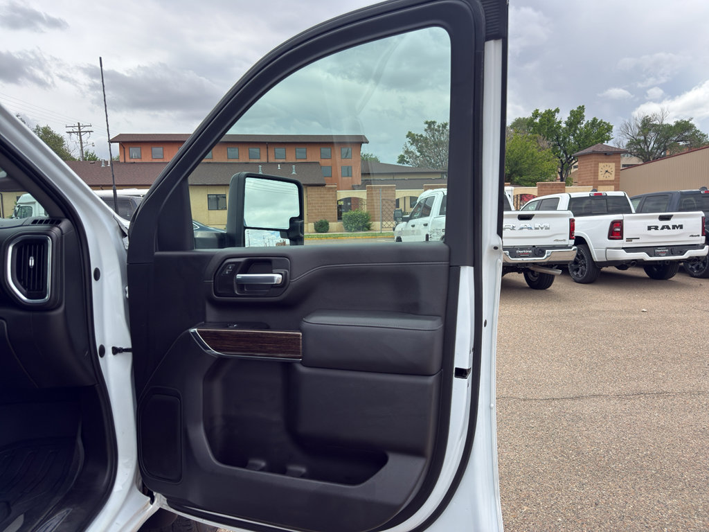 Used 2022 GMC Sierra 3500 SLE w/ SLE Value Package AWD/4WD image 17
