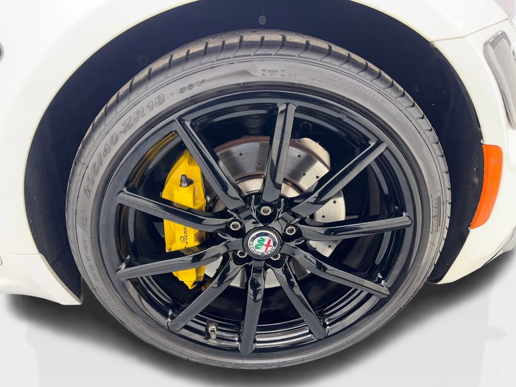 Used 2018 Alfa Romeo 4C Base image 58