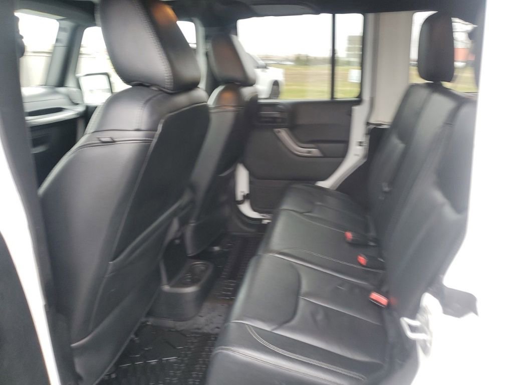 Used 2018 Jeep Wrangler Unlimited Sahara image 23