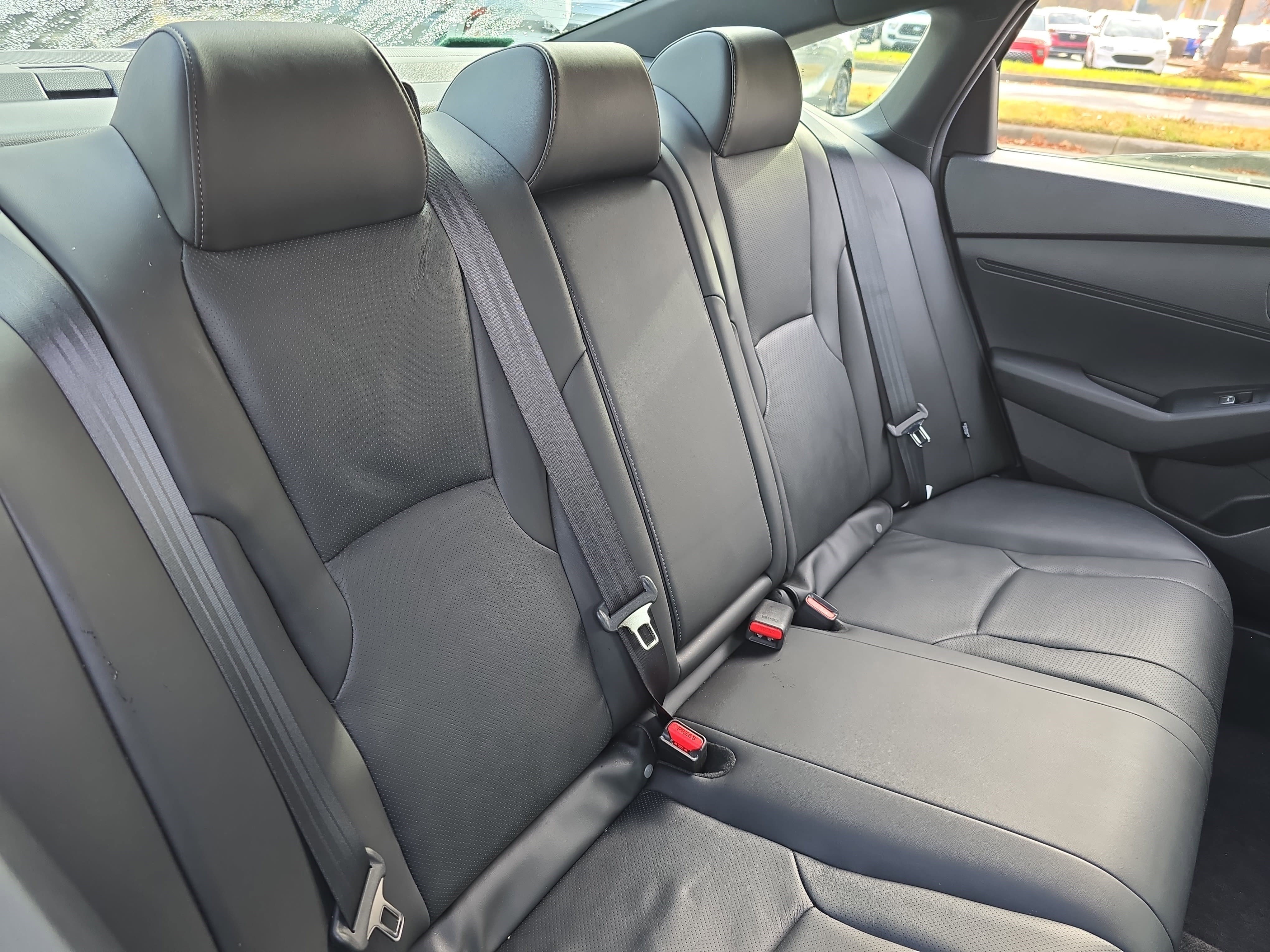 Used 2025 Honda Accord Sport image 12