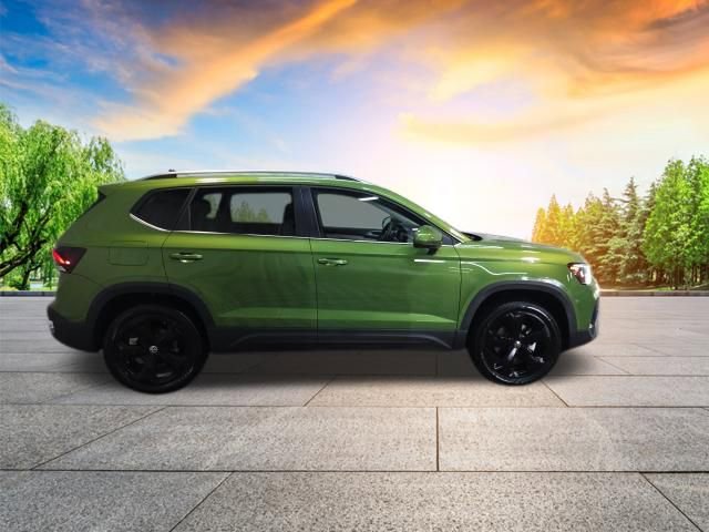 Certified 2025 Volkswagen Taos SEL w/ Black Wheel Plus Package image 3