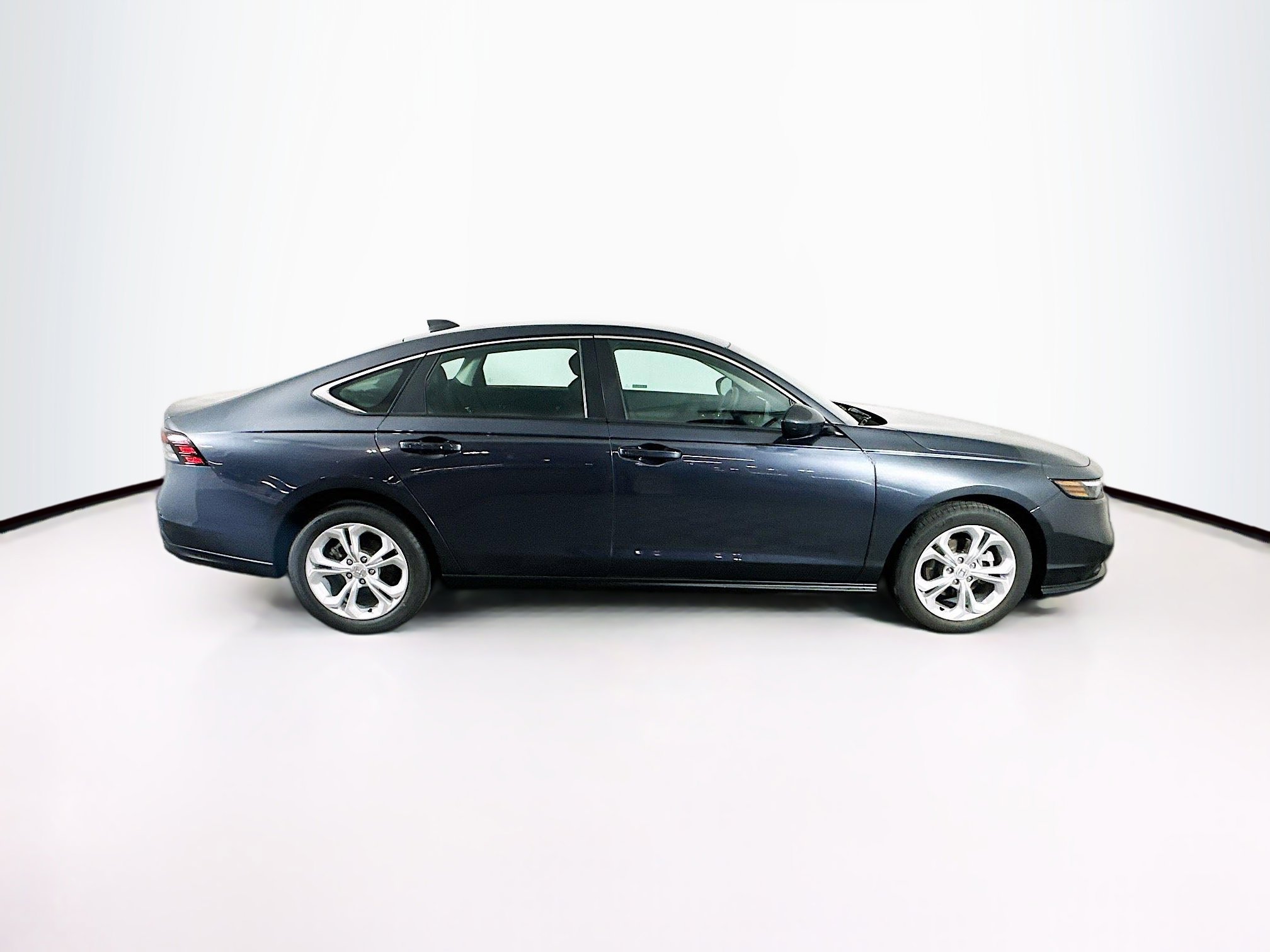 Used 2025 Honda Accord LX image 10