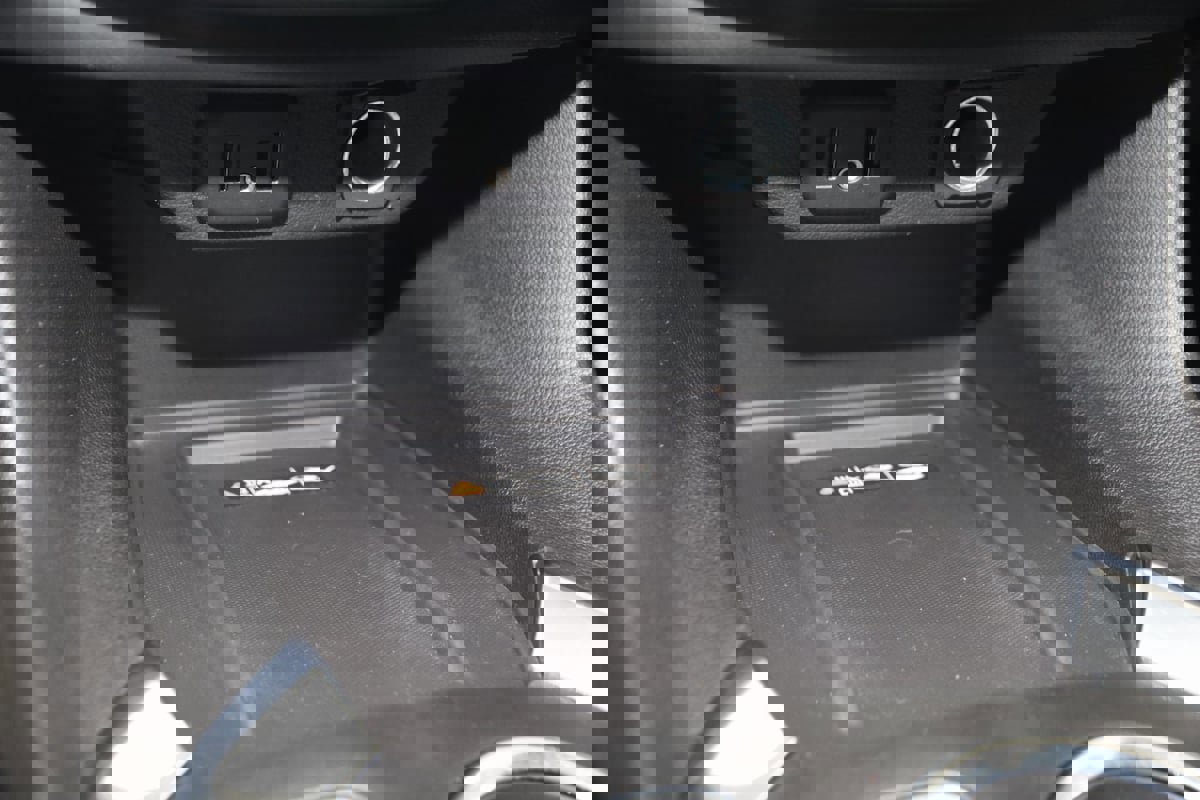 Used 2023 Chevrolet Traverse LT image 27