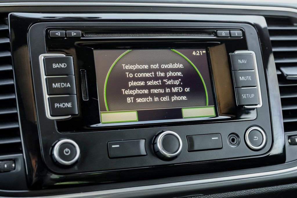 Used 2014 Volkswagen Beetle R-Line image 26