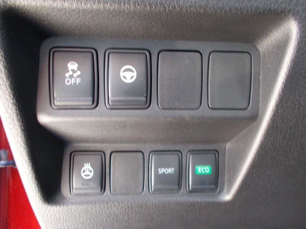 Used 2020 Nissan Rogue Sport SL w/ Premium Package FWD image 21