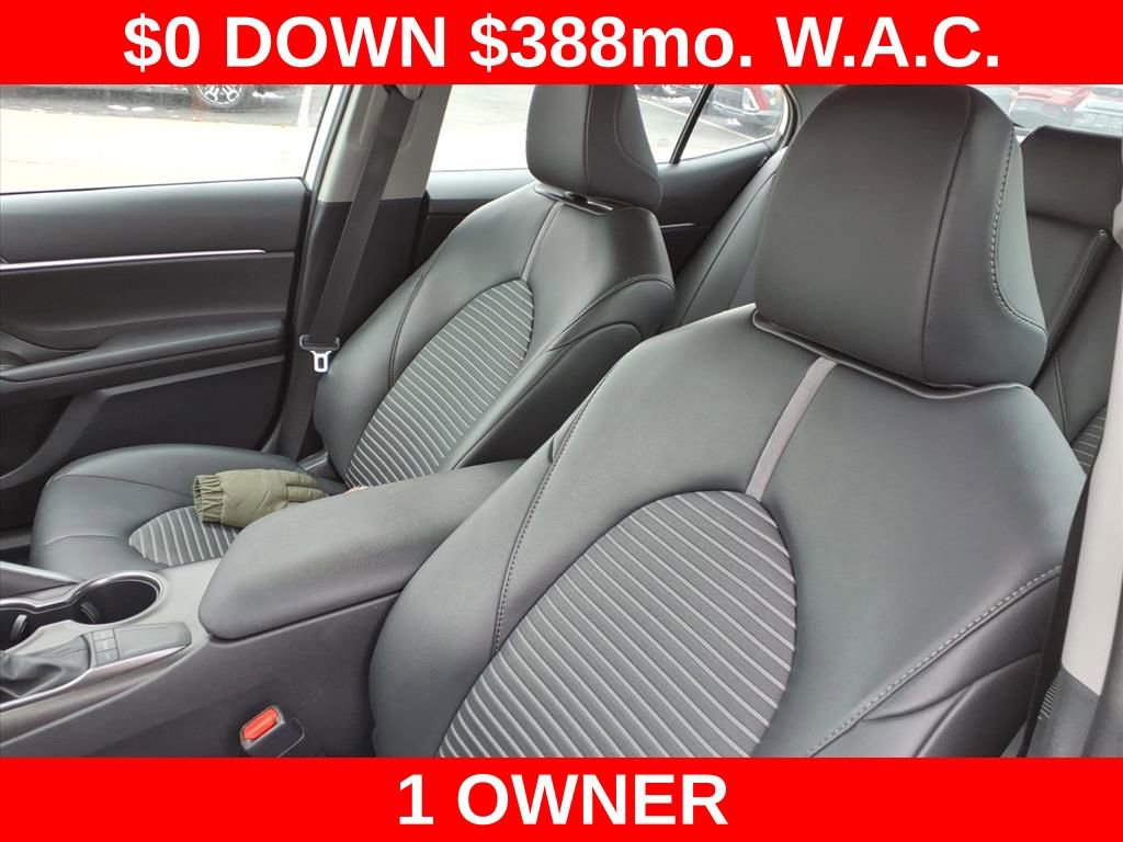 Used 2024 Toyota Camry SE image 12