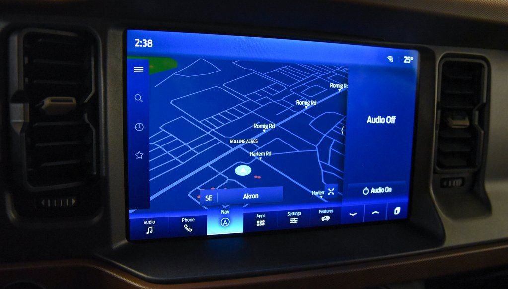 Used 2024 Ford Bronco Outer Banks image 19