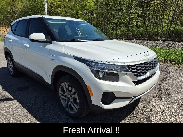 Used 2022 Kia Seltos LX AWD/4WD image 11
