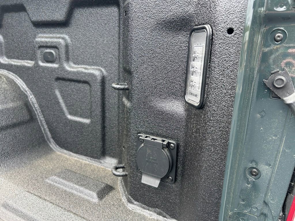 New 2026 Chevrolet Silverado 1500 Custom Trail Boss w/ LPO, Dark Essentials Package image 23