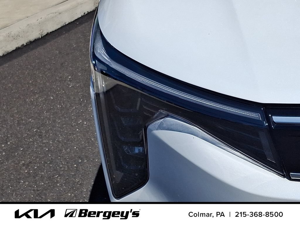Certified 2025 Kia K4 GT-Line Turbo FWD image 11