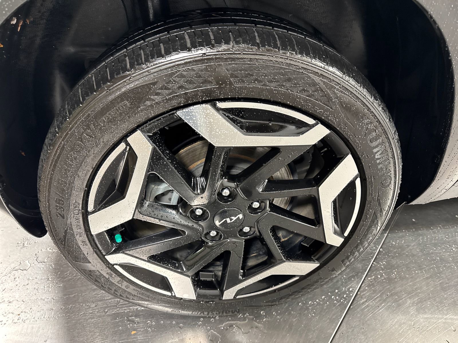 Certified 2024 Kia Seltos SX image 13