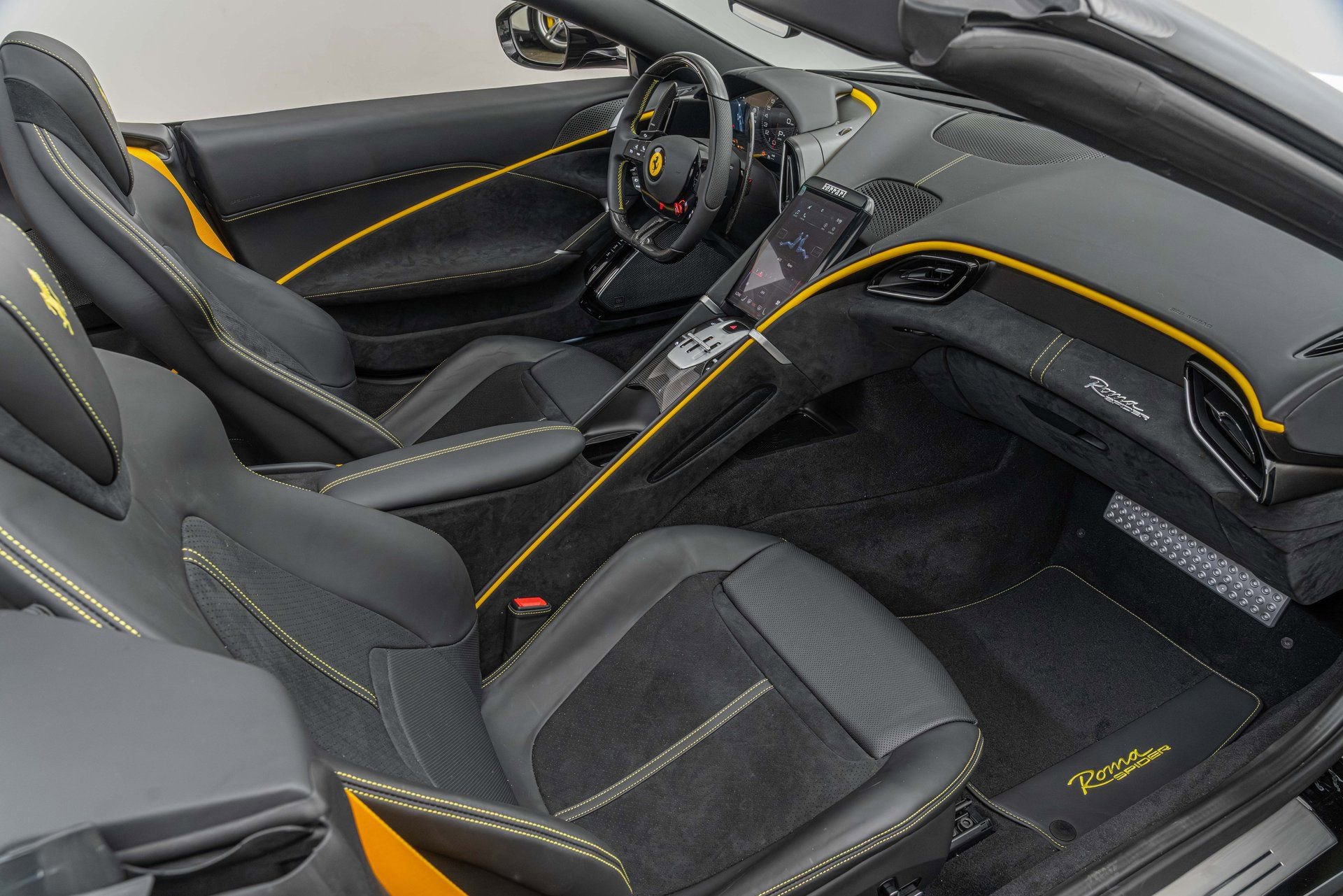 Certified 2025 Ferrari Roma Spider RWD image 63