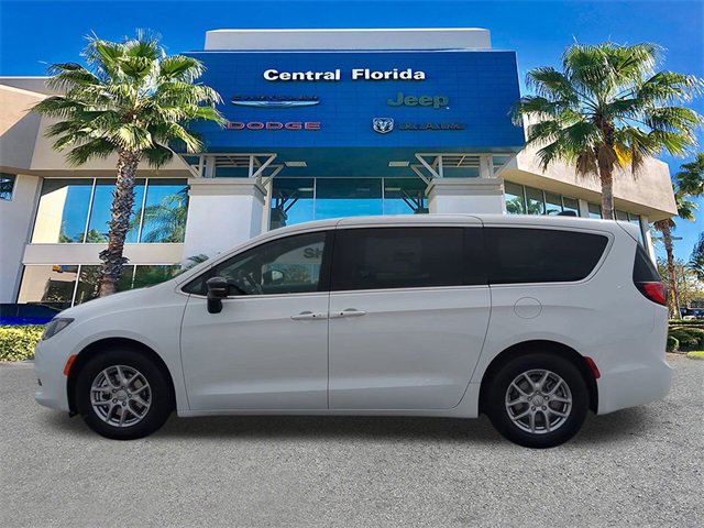 New 2026 Chrysler Voyager LX image 8