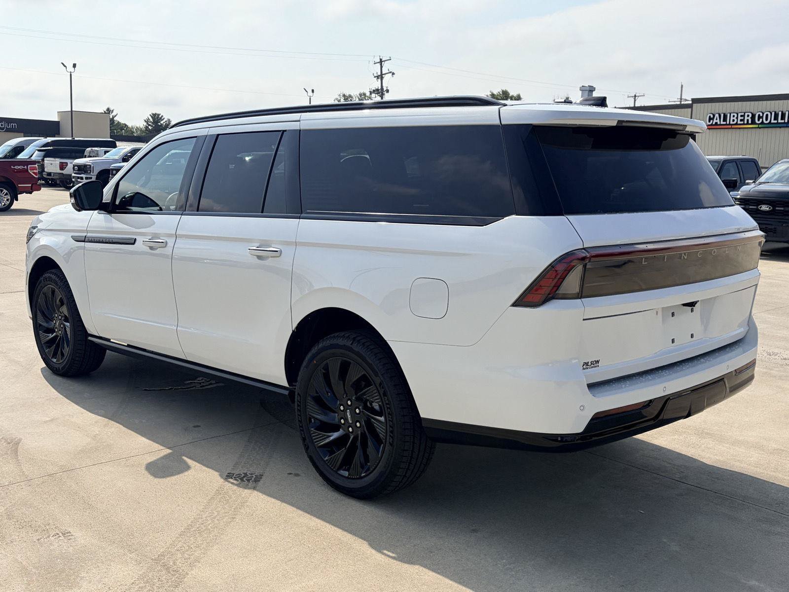 New 2027 Lincoln Navigator L Reserve w/ Jet Appearance Package AWD/4WD image 49