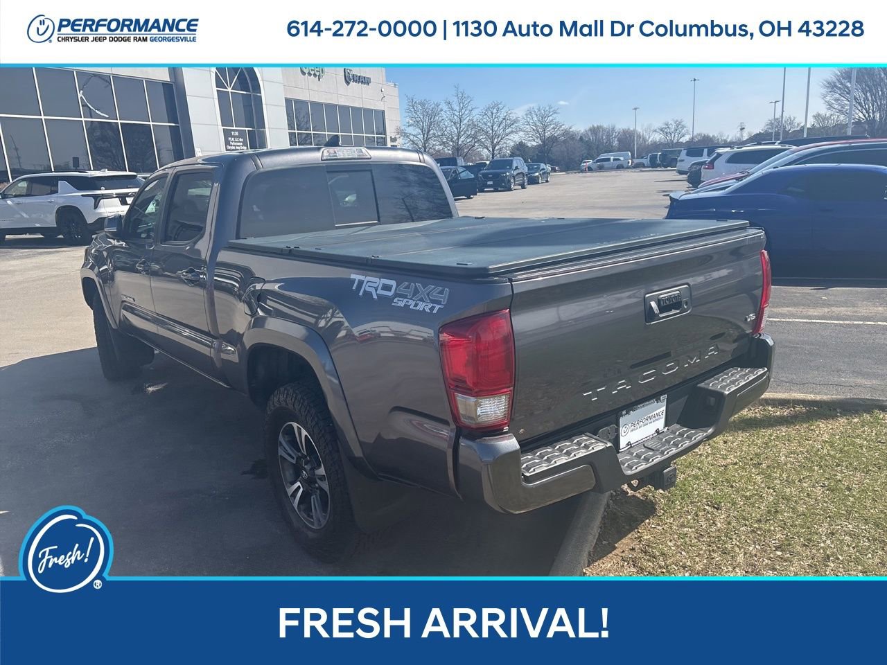 Used 2017 Toyota Tacoma TRD Sport image 6