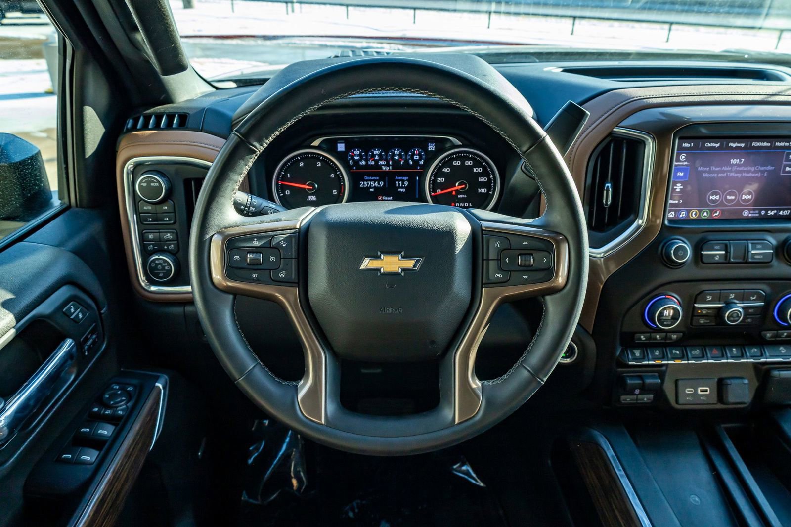 Used 2023 Chevrolet Silverado 3500 High Country w/ Z71 Off-Road Package image 15